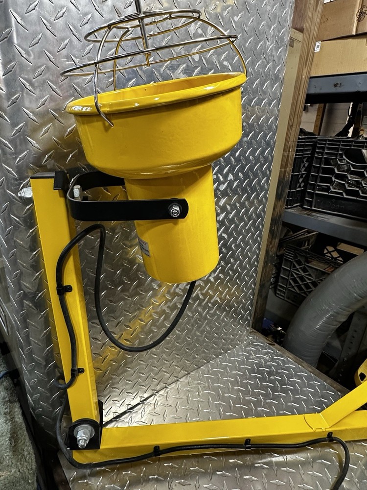 Lumapro Multi Angle 120 Volt Spotlight