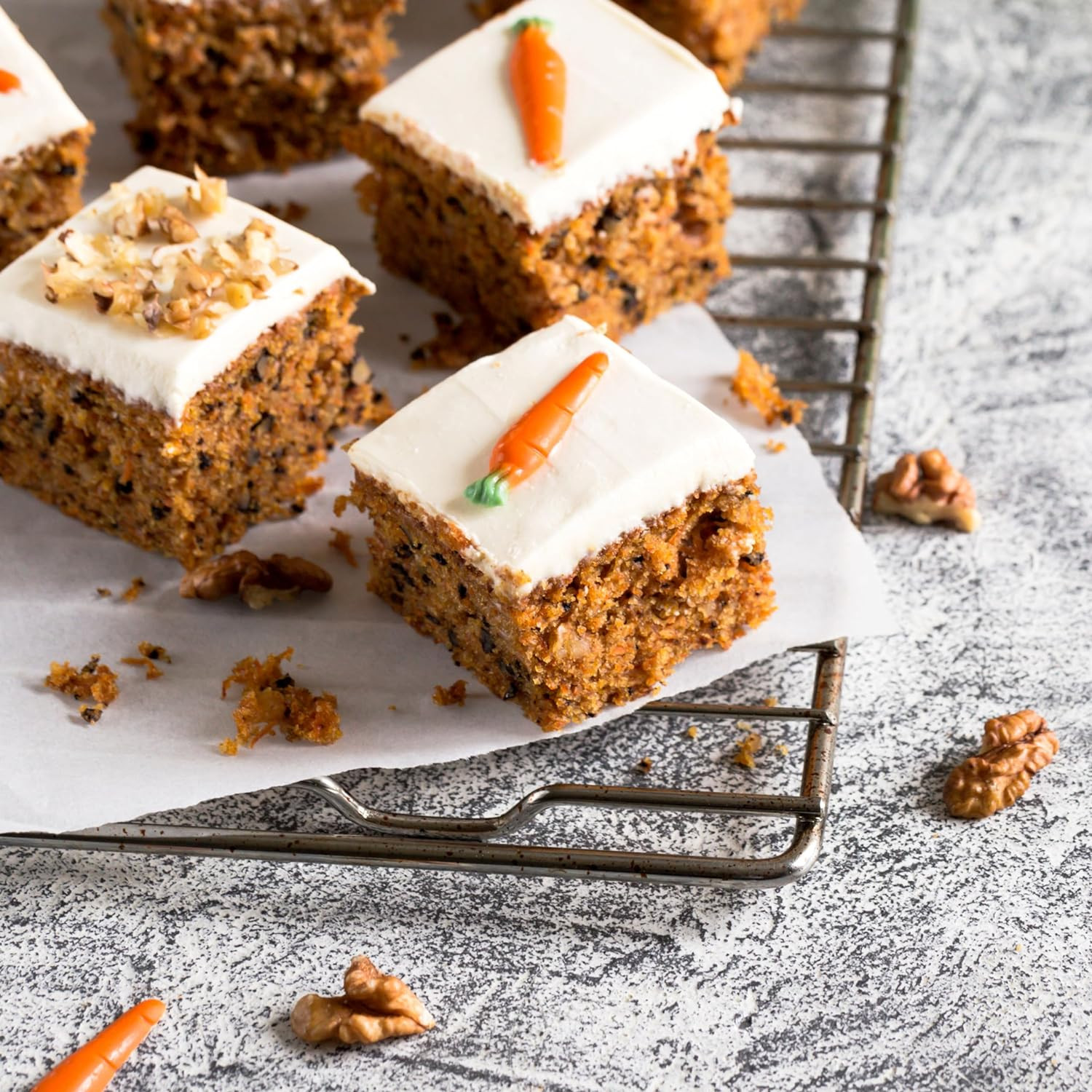 Yupik Raw California Walnuts, Halves & Pieces, 2.2 Lb (35.2 Oz), Kosher, Gluten-