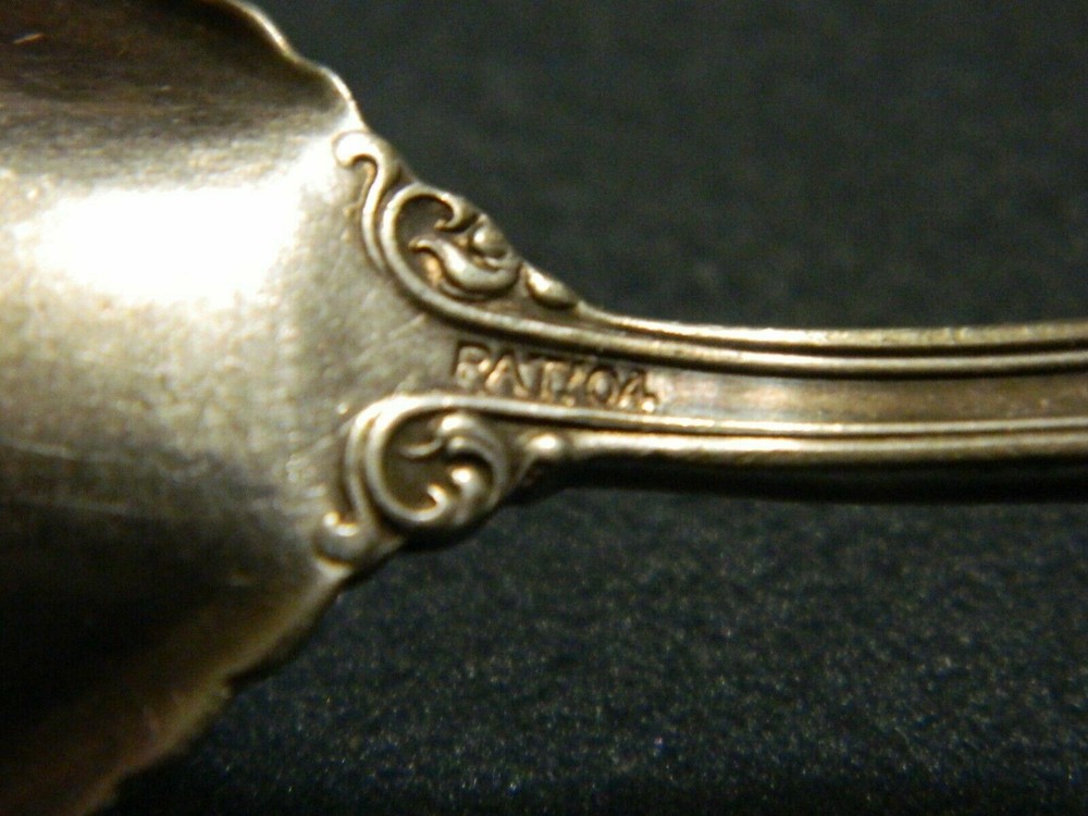 *HOLMES AND EDWARDS Silverplate "IMPERIAL" SUGAR AND TEASPOON