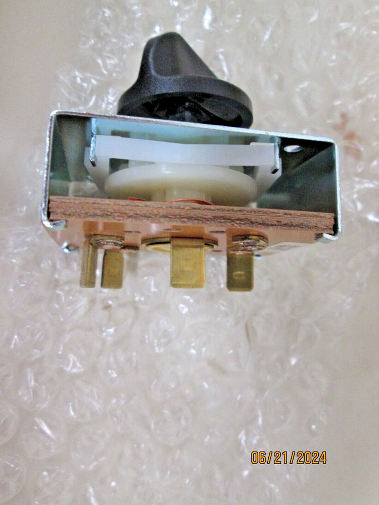 SERVICE FIRST SWITCH : FAN SPEED CONTROL (SWT02594) A