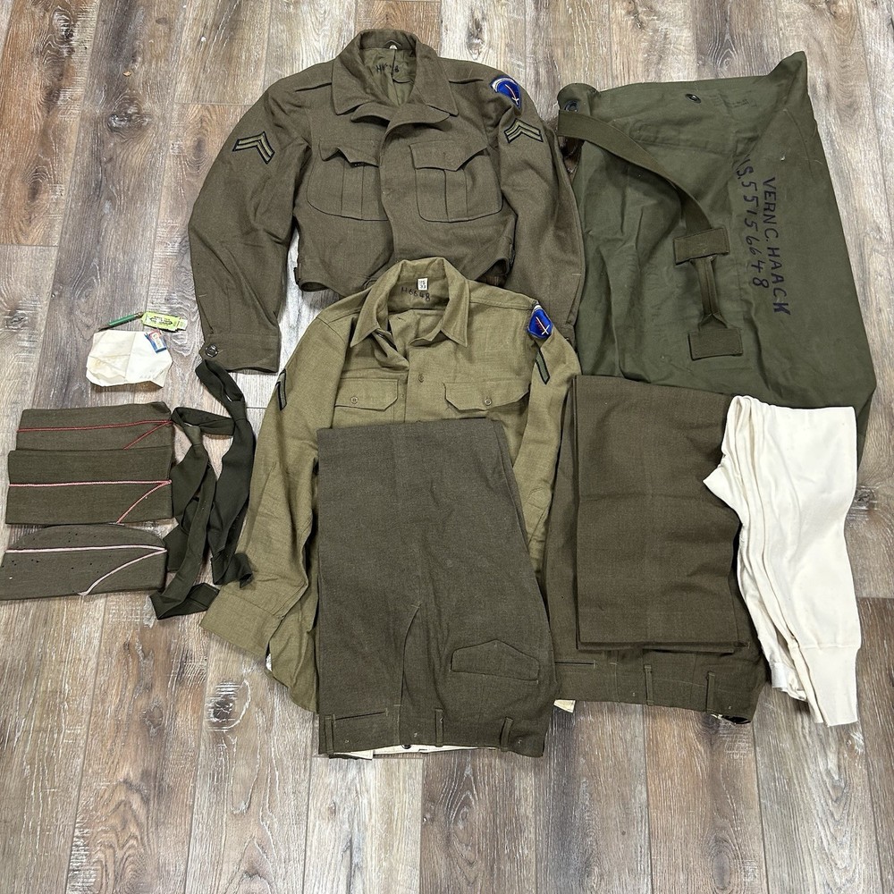 WWII - Korean War Era U.S. Army Personal Effects Duffle Bag Uniform Ike Jacket