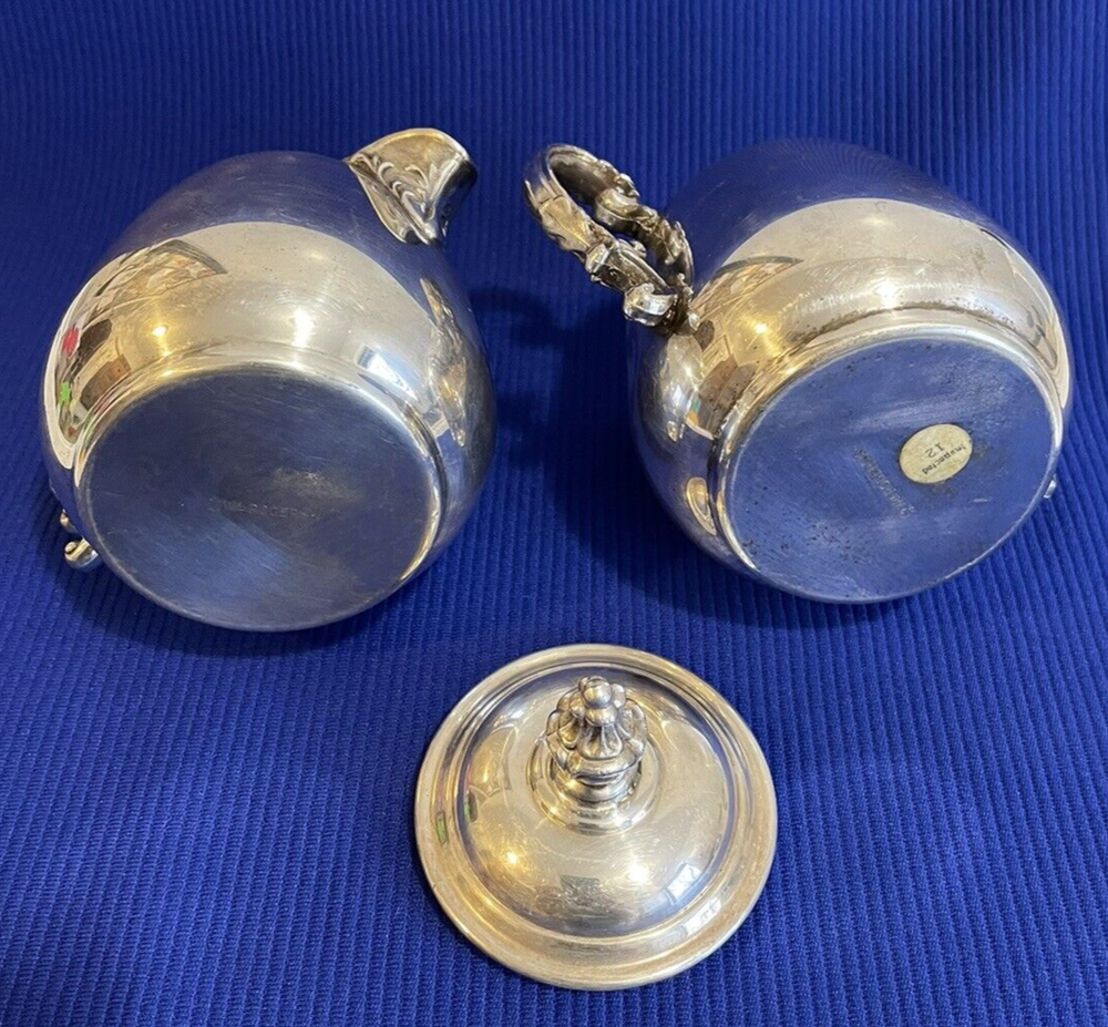 Wm Rogers Silverplate Cream & Sugar with Lid