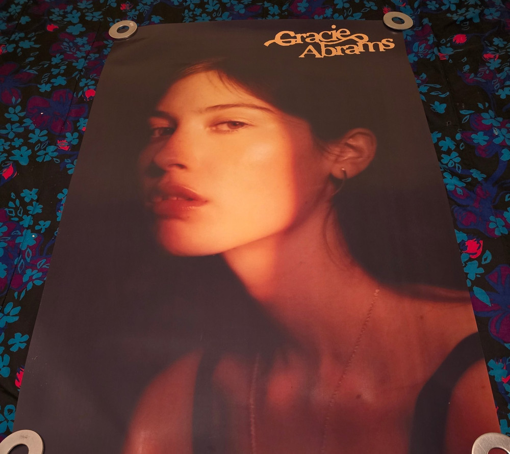 GRACIE ABRAMS - SS PERSONALITY POSTER - 24" X 36"