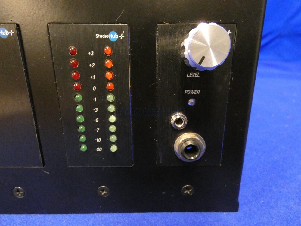 StudioHub+ Vu Meter, 1x4 Switcher, Headphone Mini panel