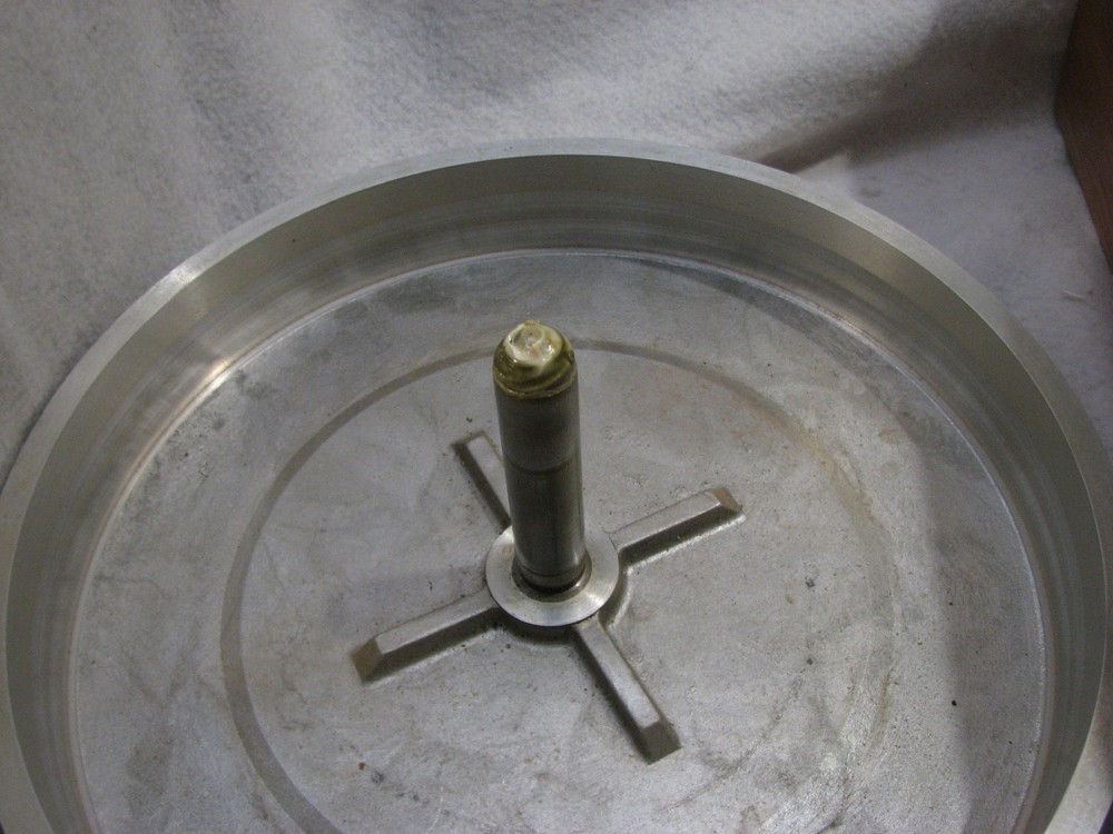 Russco Studio Pro Model B turntable