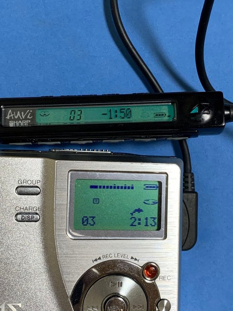 SHARP MD-DR77-S MiniDisc Player Gum battery Collector