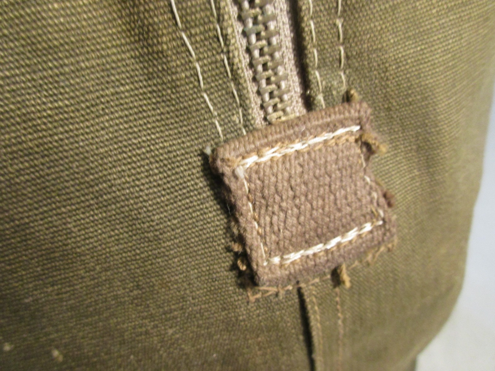 U.S.N.R. NAMED AVIATORS KIT BAG AN 6505-1 U.S. GOVERNMENT MILITARY