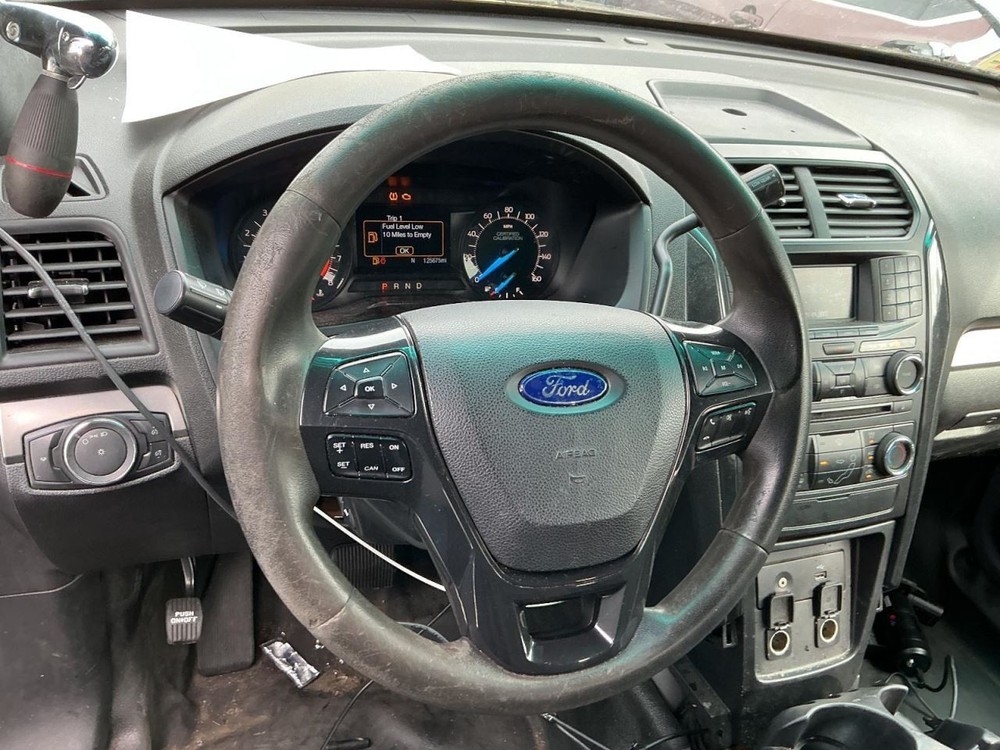 EXPLORER 2017 Glove Box 4942016