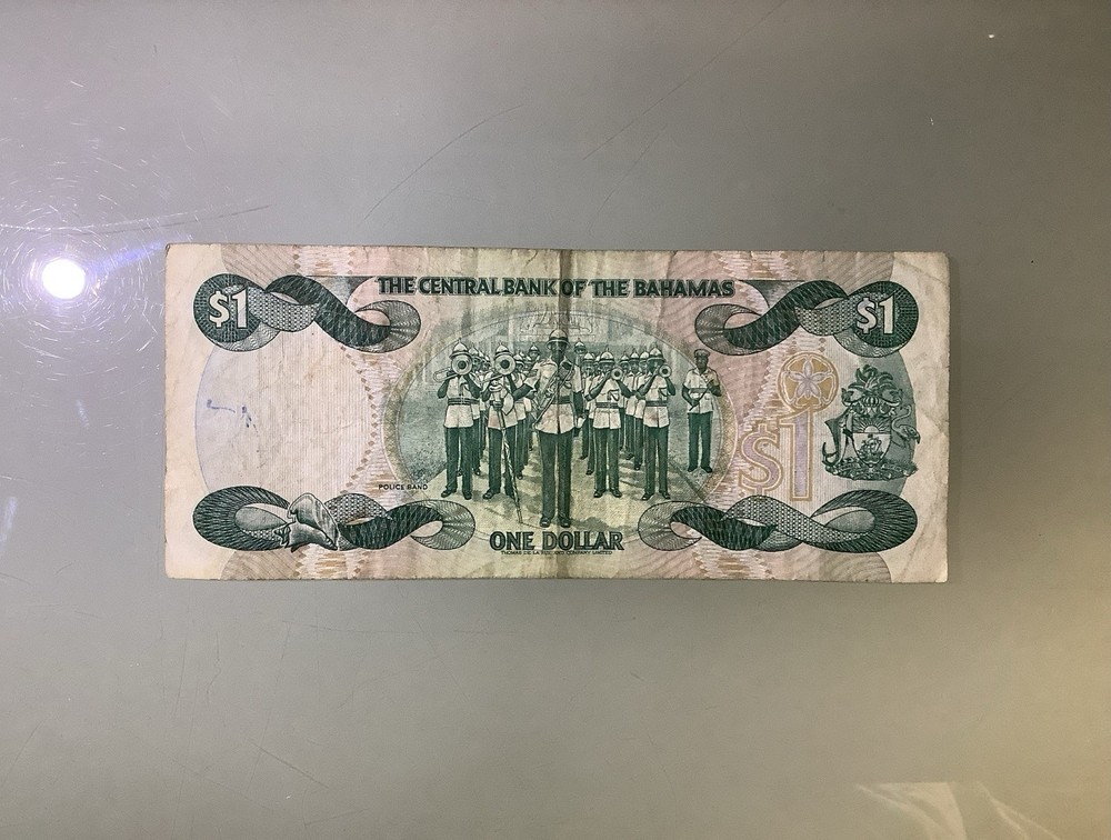 Bahamas 1 Dollar 2002 Circulated