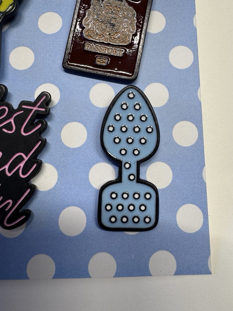 Lily Allen West End Girl VIP Pin Set