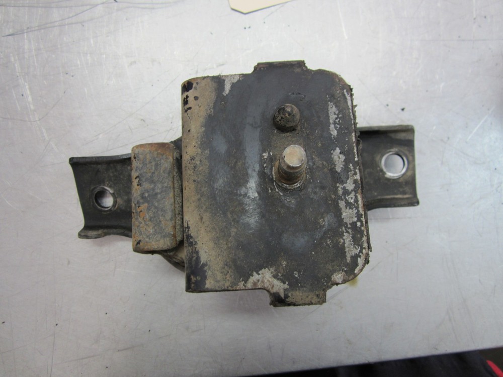 Left Motor Mount Bracket From 2007 Subaru Impreza  2.5