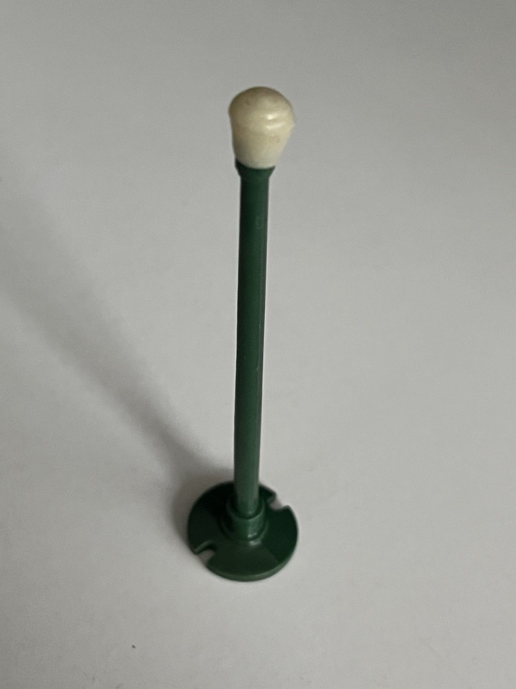 TYCO Prestomatic Button Switch – HO Scale Accessory Control & Green Street Light