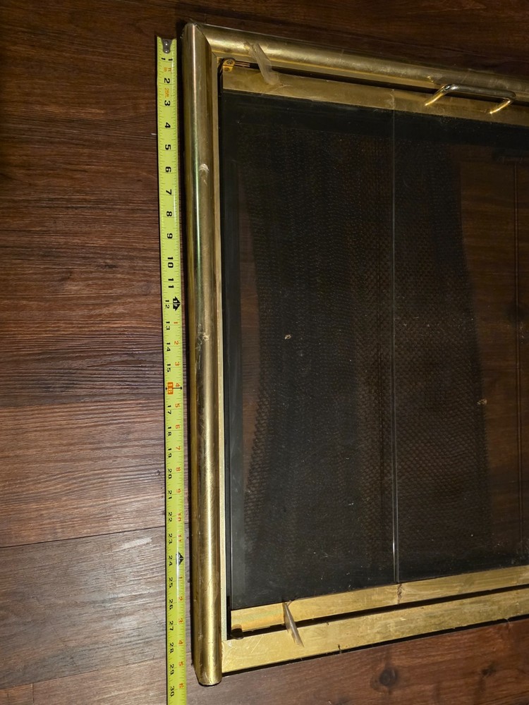 New hearth & home technologies bifold fireplace doors with screen 36" opening