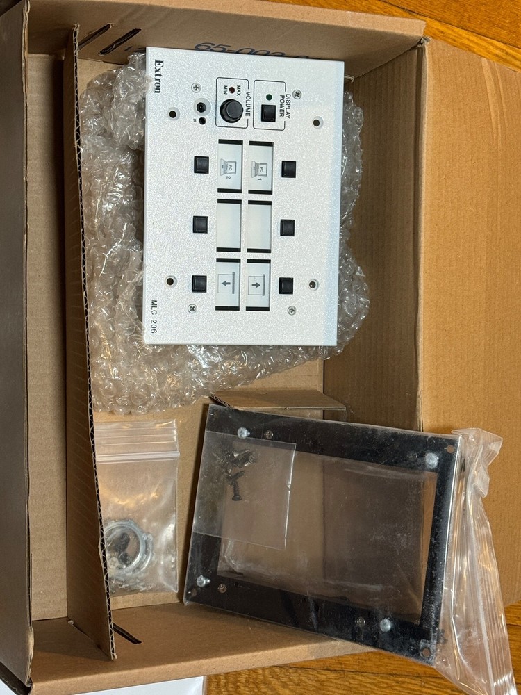 Extron MLC 206 White Media Link Controller 60-385-03 w/ Software & Power Supply