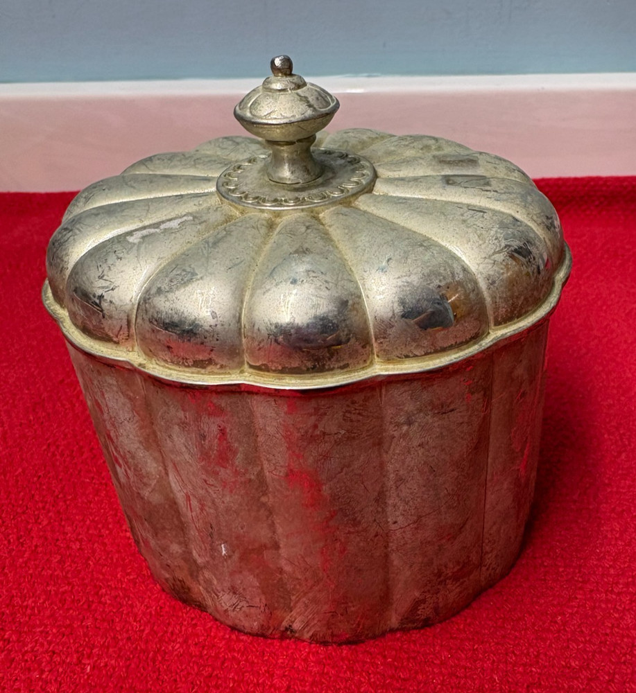 Silver Plate Trinket Box Lined Soft Burgundy Material  4.5" x 3.75" x 4.5" tall