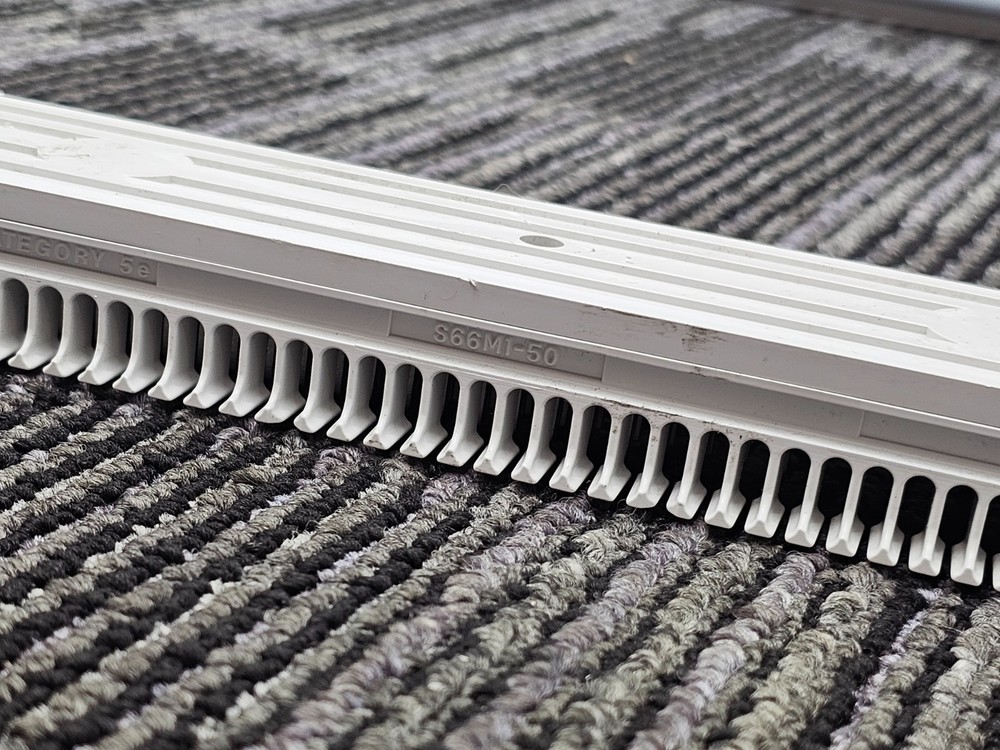 (QTY 2) SIEMON S66M1-50 PUNCH DOWN BLOCK SPLICE PATCH PANEL CAT 5