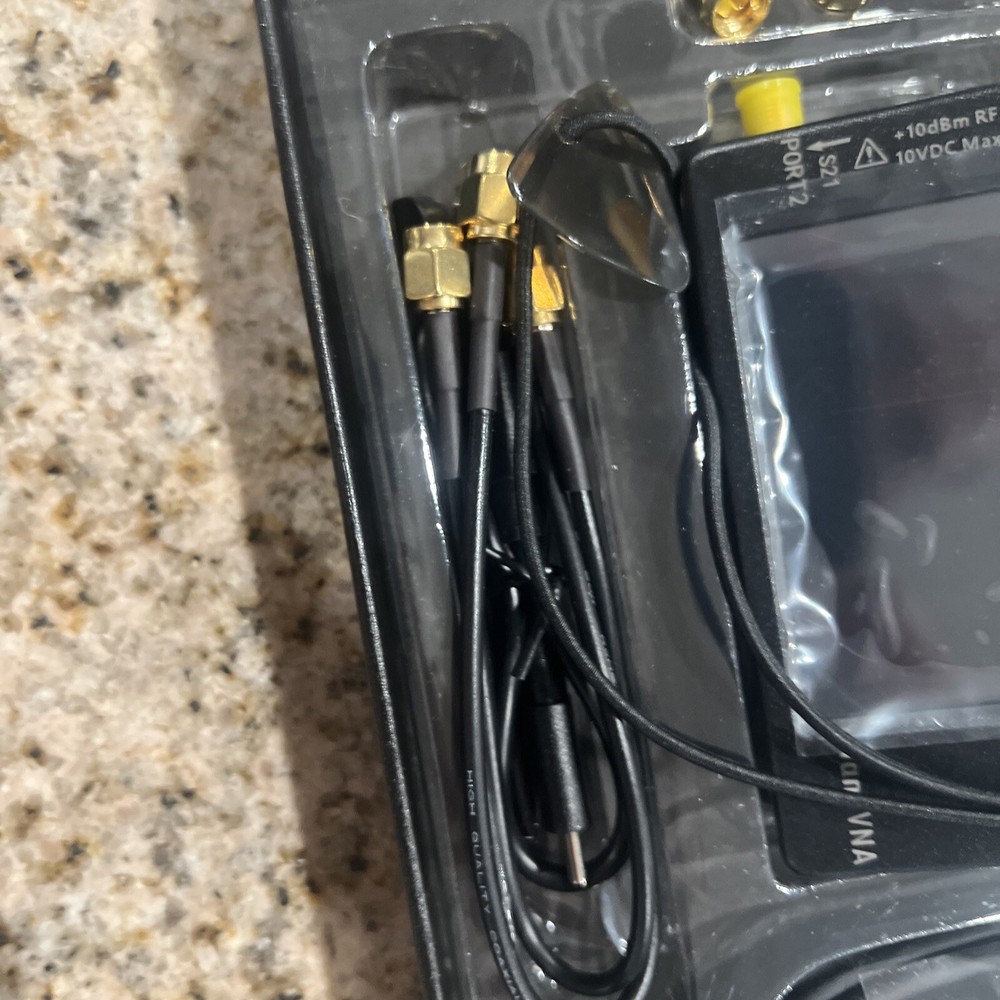 NanoVNA Very Tiny Handheld Vector Network Analyzer