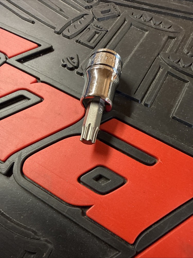 NEW Snap-on FTX40E 3/8" Drive T40 Torx Bit Chrome Socket