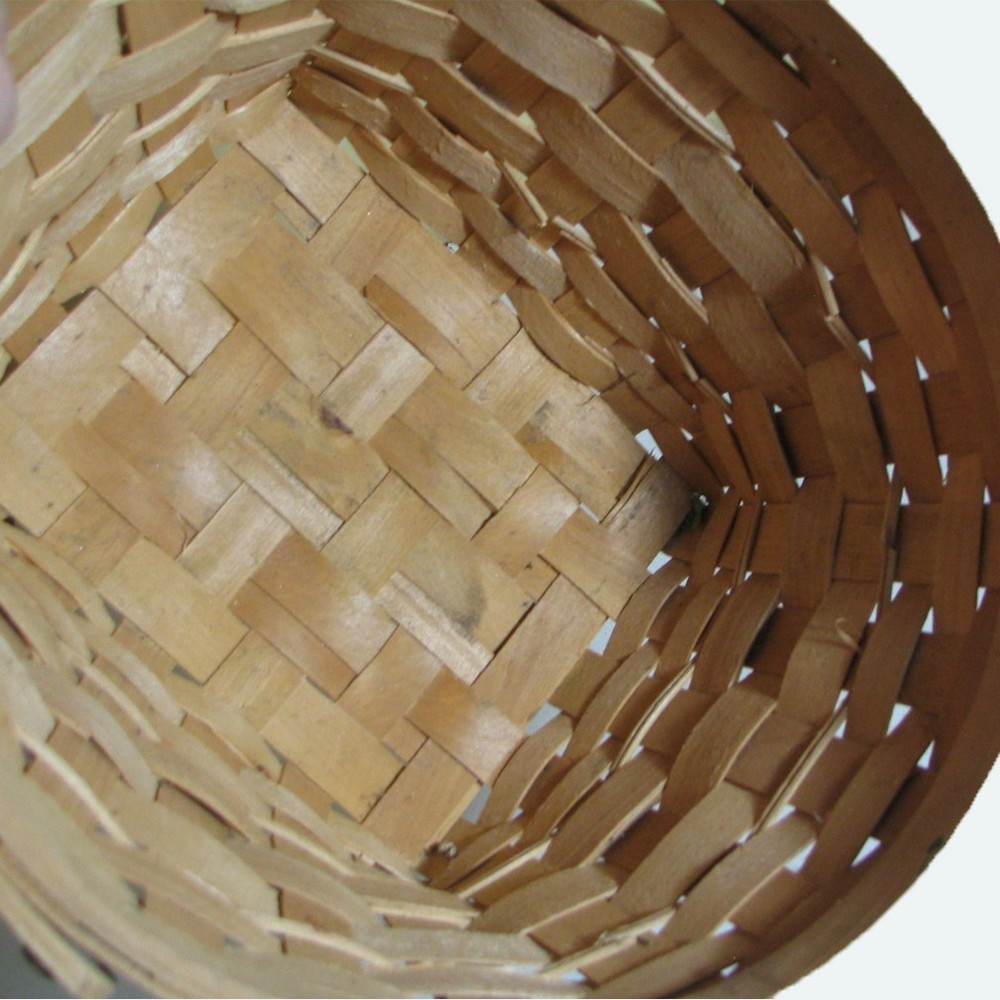 Basket with Moveable Handle, Nice Woven X Pattern, Clean & Fresh 10"x11" LIght