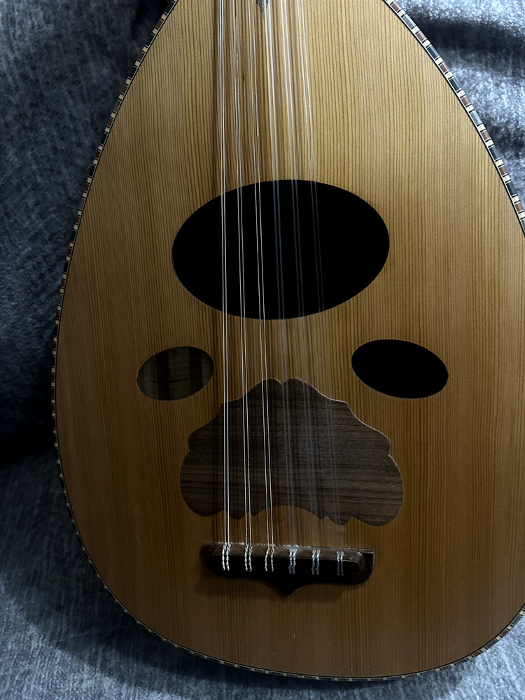 Solid zeryab Arab layal oud