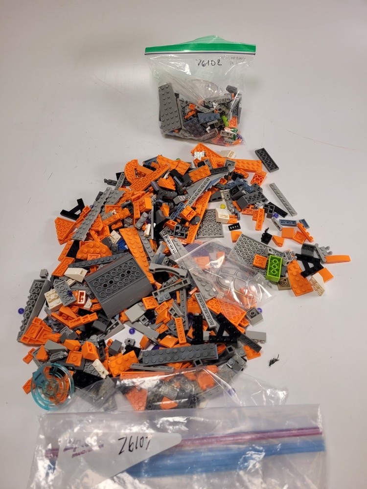 LEGO Marvel: Infinity War Sets Random Block 76102, 76107