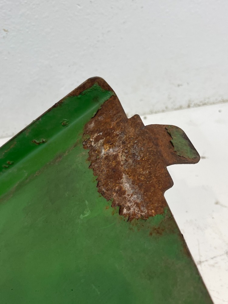 1993 John Deere 8870 Tractor Battery Box Cover Panel Plate