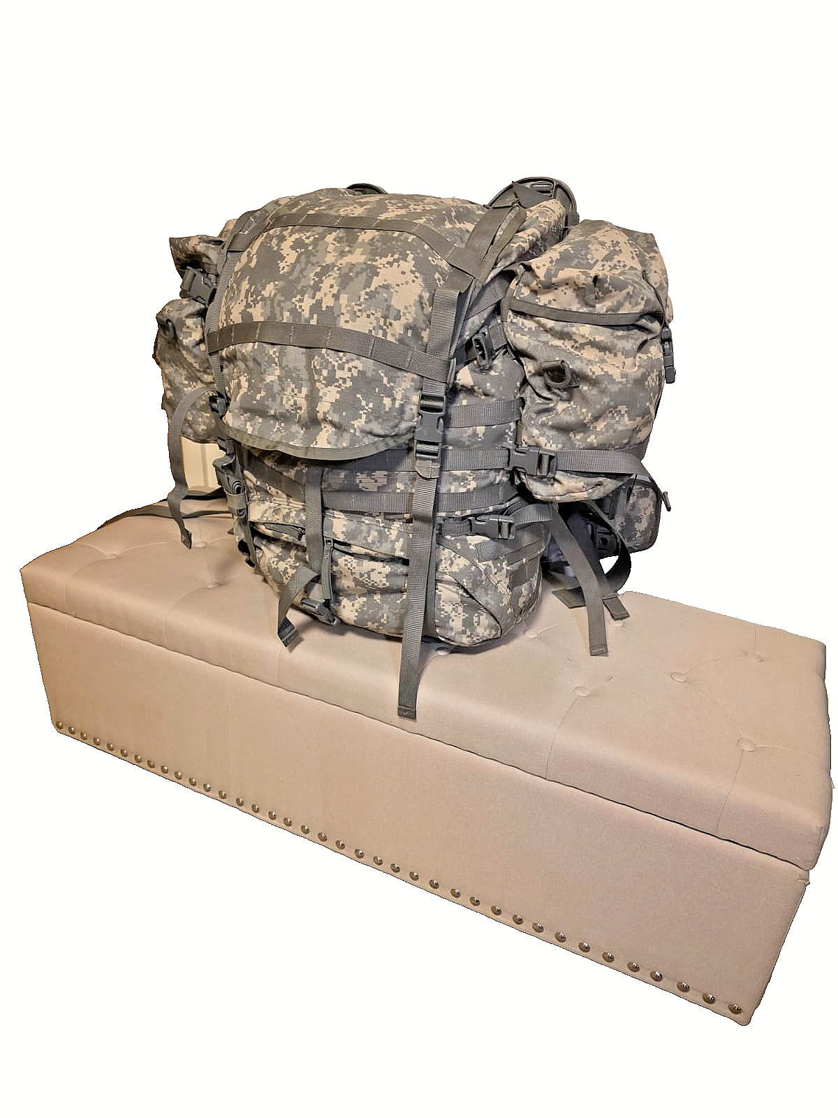 USGI MOLLE II Large Rucksack ACU UCP Army Tactical Backpack w/ Frame