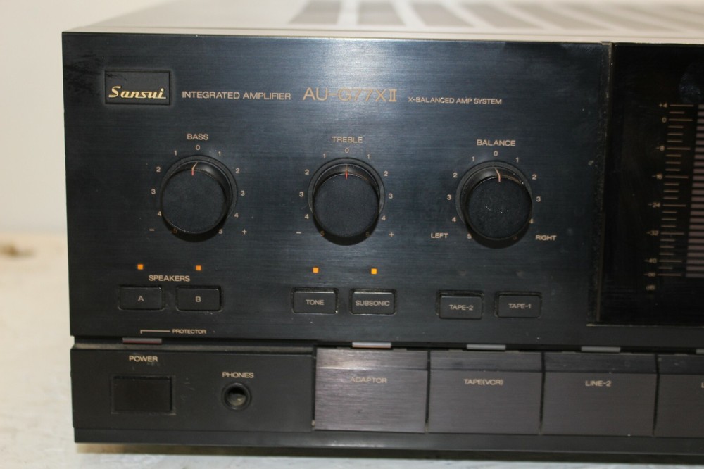 SANSUI AU-G77XII Integrated Stereo Amplifier- DISPLAY LEVEL SCREEN DONT WORK.