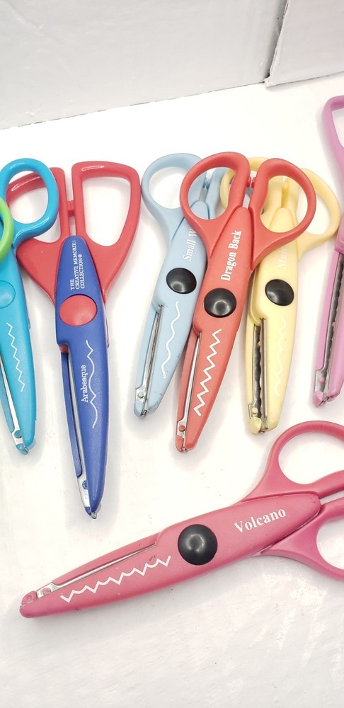 SCRAPBOOK EDGERS Scrapbook & Craft Pattern Cut Scissors 15 Piece Set