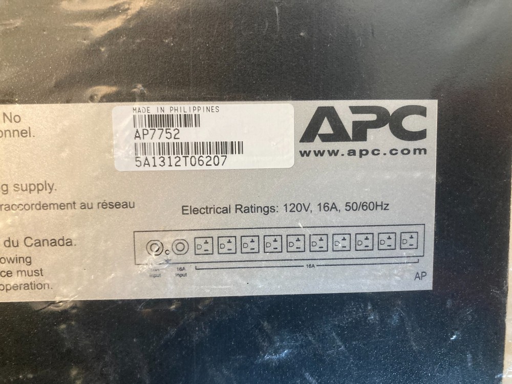 APC AP7752 Rack Mount Automatic Transfer Switch ATS 8-Outlet Open Box