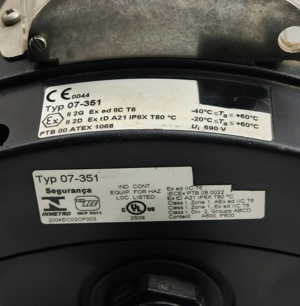 Inmetro Bartec 07-351 07-3511-10S92 2 Position Control Switch Selector Latching