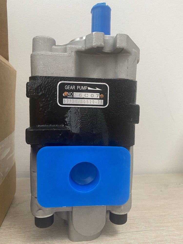Hydraulic Pump TY67120-30520-71