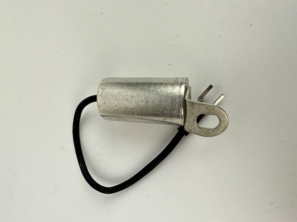 Standard Motor Products Condenser S14-101