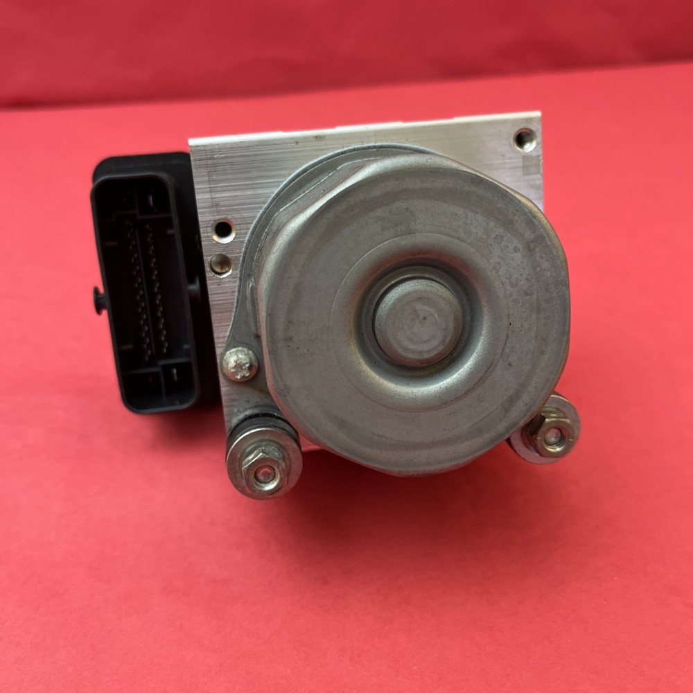 2013 13-14 Ducati Multistrada 1200S Touring ABS Pump Brake Module Control Unit