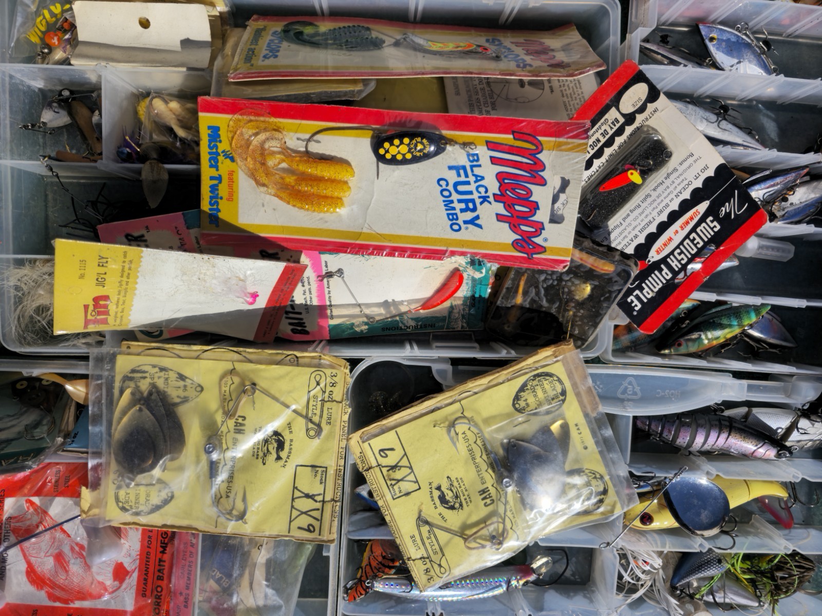 Fishing Tackle Lot Rapala Crankbaits, Worms, Hooks, New & Used Some New Vintage