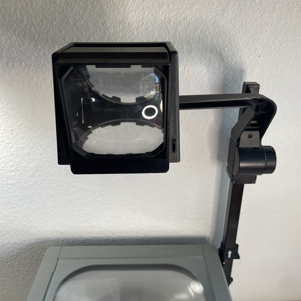 3M 9100 OVERHEAD PROJECTOR | 9000AJB - TESTED WORKING