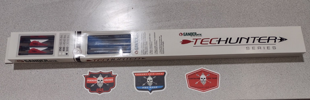 GANDER MTN TECH HUNTER ARROWS...V6 500...FLETCHED 6 PACK
