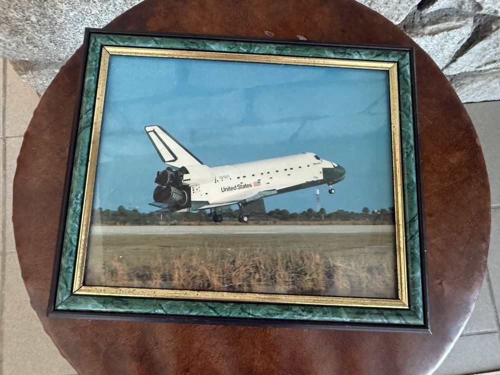 NASA Space Shuttle, SPACE, Astronaut Challenger Items