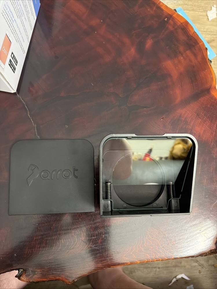 Parrot Teleprompter Used