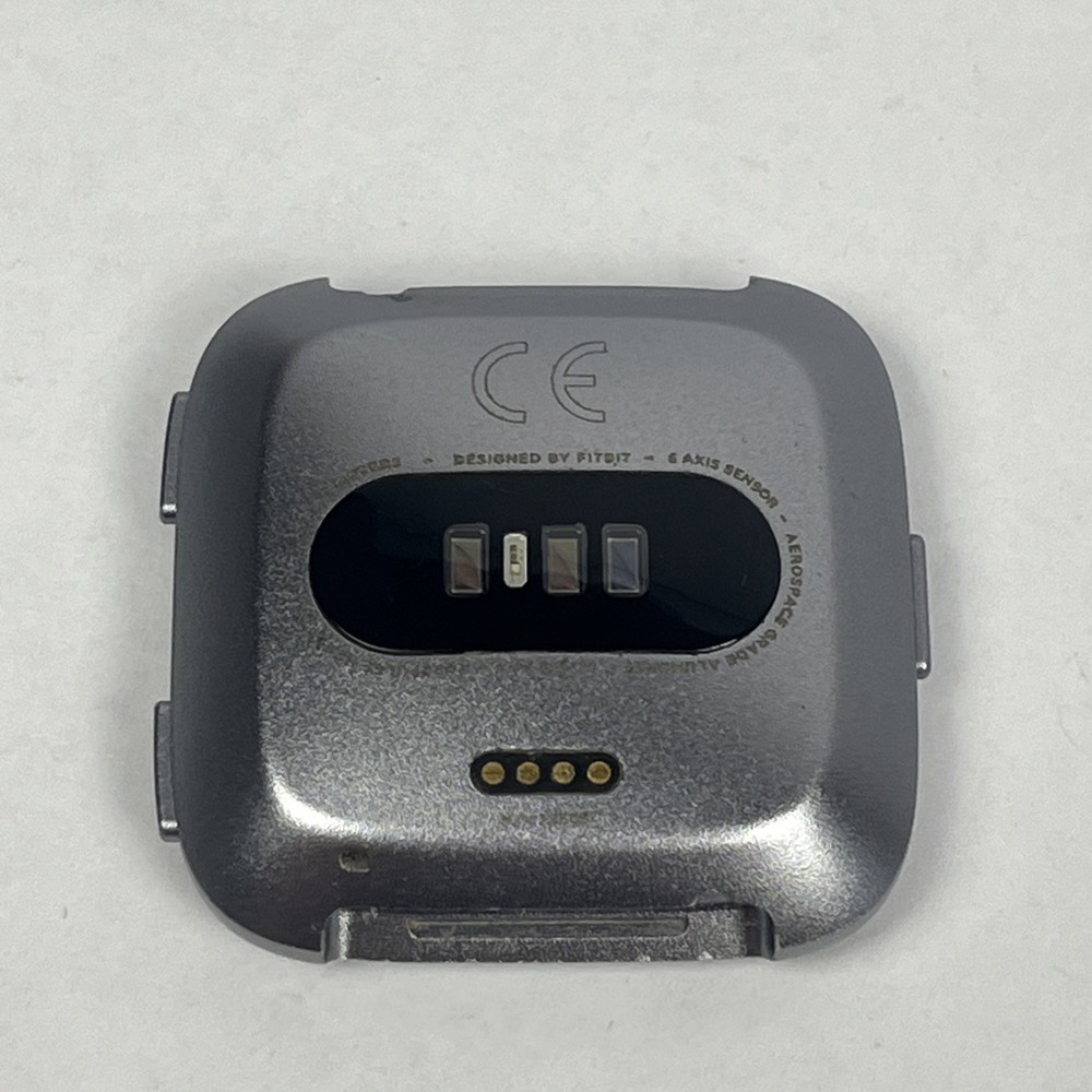 Fitbit Versa FB505 Smart Watch - Gray *Working*