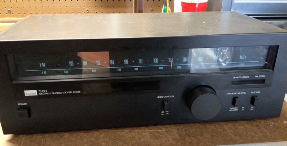 Sansui T-80 digital quartz tuner