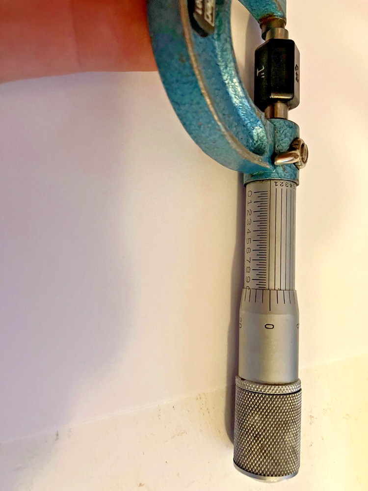 Used Fowler 0-3". micrometer set, in very nice condition. See notes below!!!