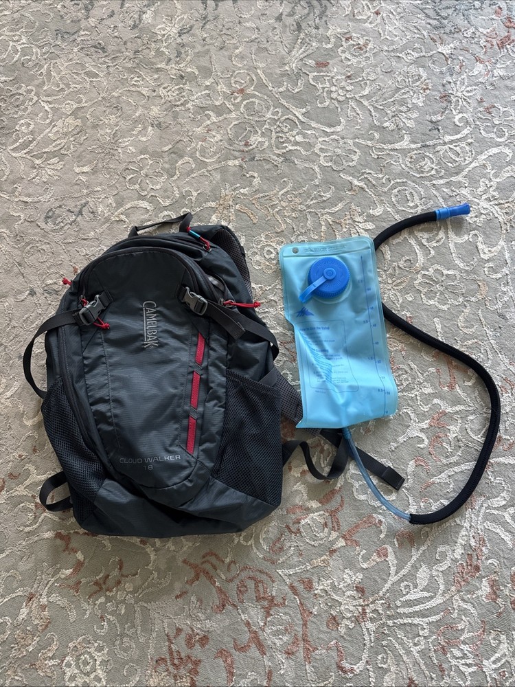 Camelbak Cloud Walker 18 Hydration Backpack 2L 70oz with Reservoir