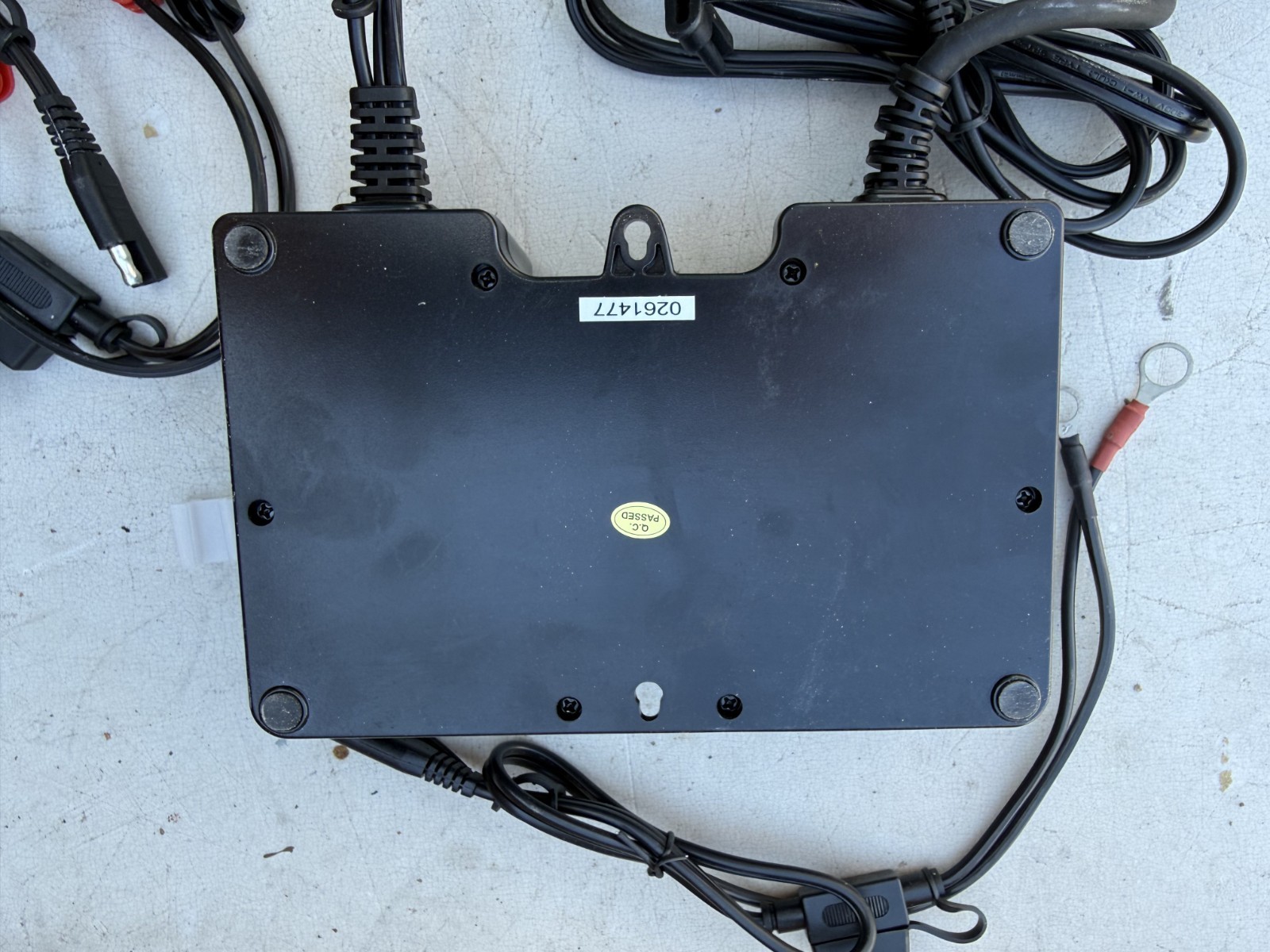 244CEC2: 24 Volt- 1/2/4 AMP Battery Charger, Lithium (LiFePO4) and Lead/Acid