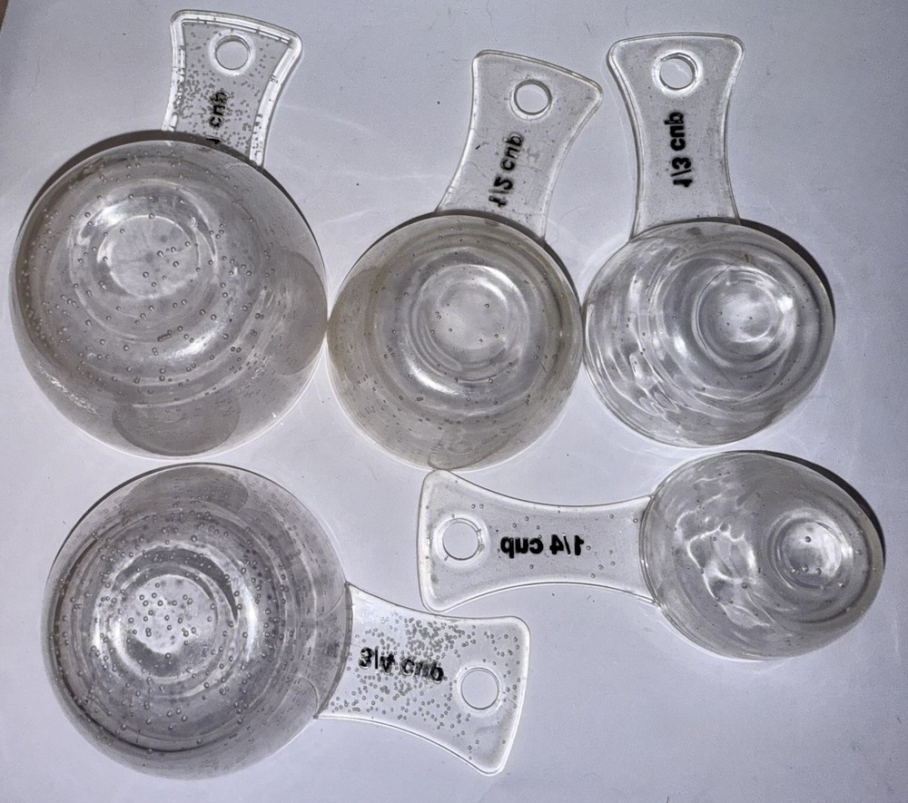 Plastic Measuring Cup Set With Bubble Deco