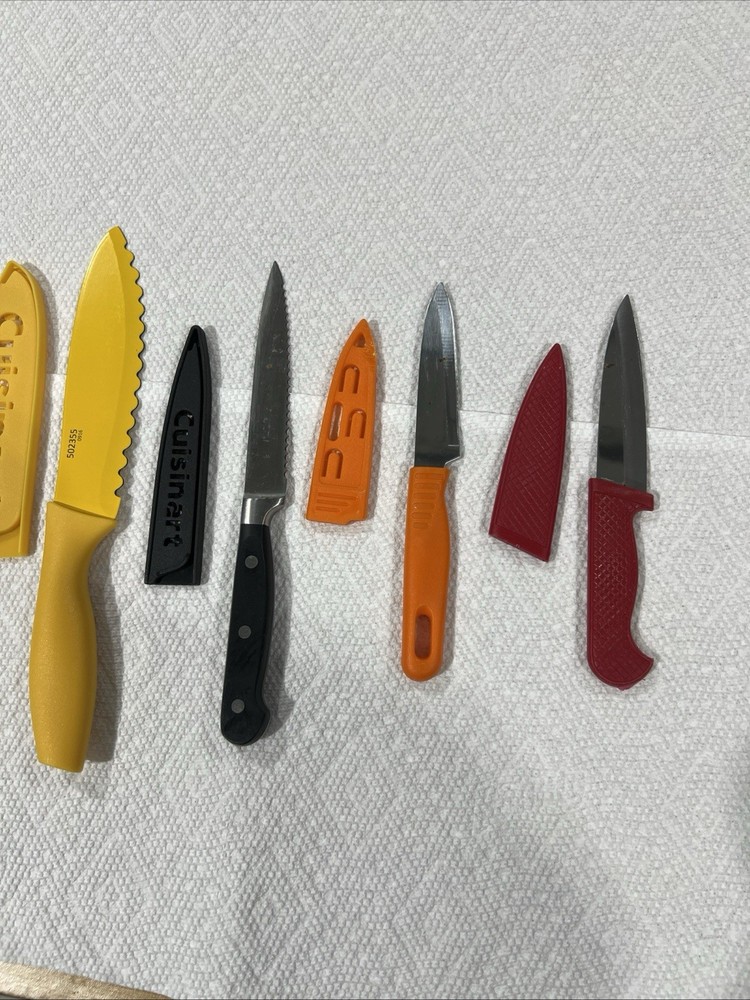 Knives With Sleeves 9 Pieces B5