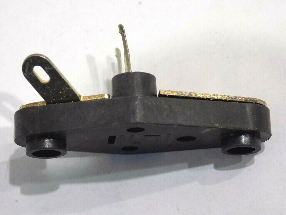 Vintage NOS quality transistor socket for TO3