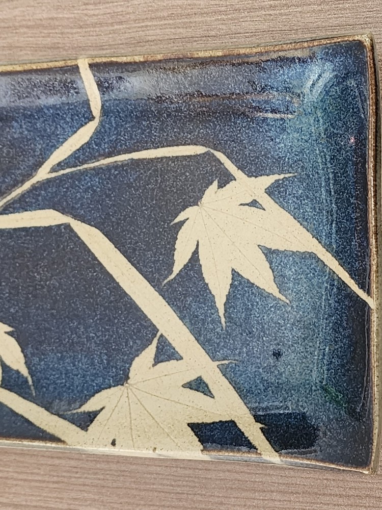Kaleidoscaope Pottery Medium Dark Grass Patterned Blue Tray