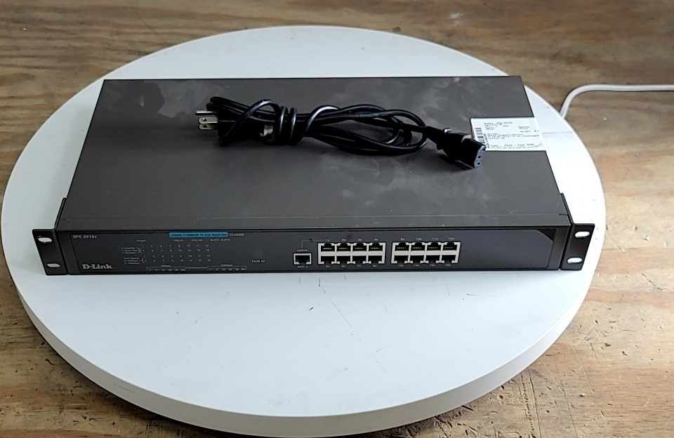 D-LINK DFE-2616X 16-Port Stackable Ethernet Hub