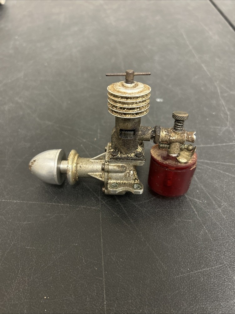 E.D 2.cc DIESEL MODEL AIRPLANE ENGINE M11